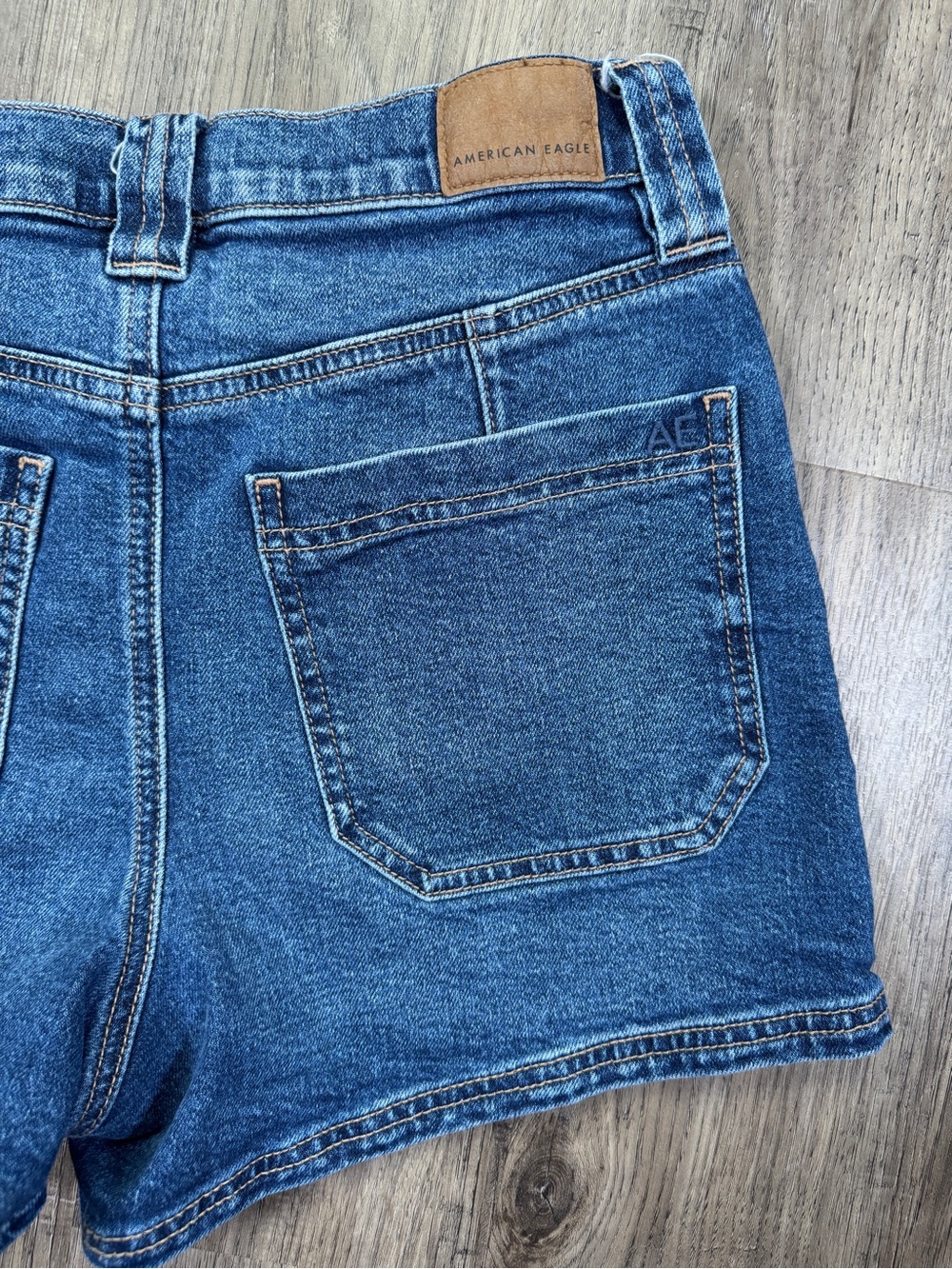 American Eagle Outfitters Dark Blue High-Rise Relaxed Denim Shorts - Picture 13 of 14
